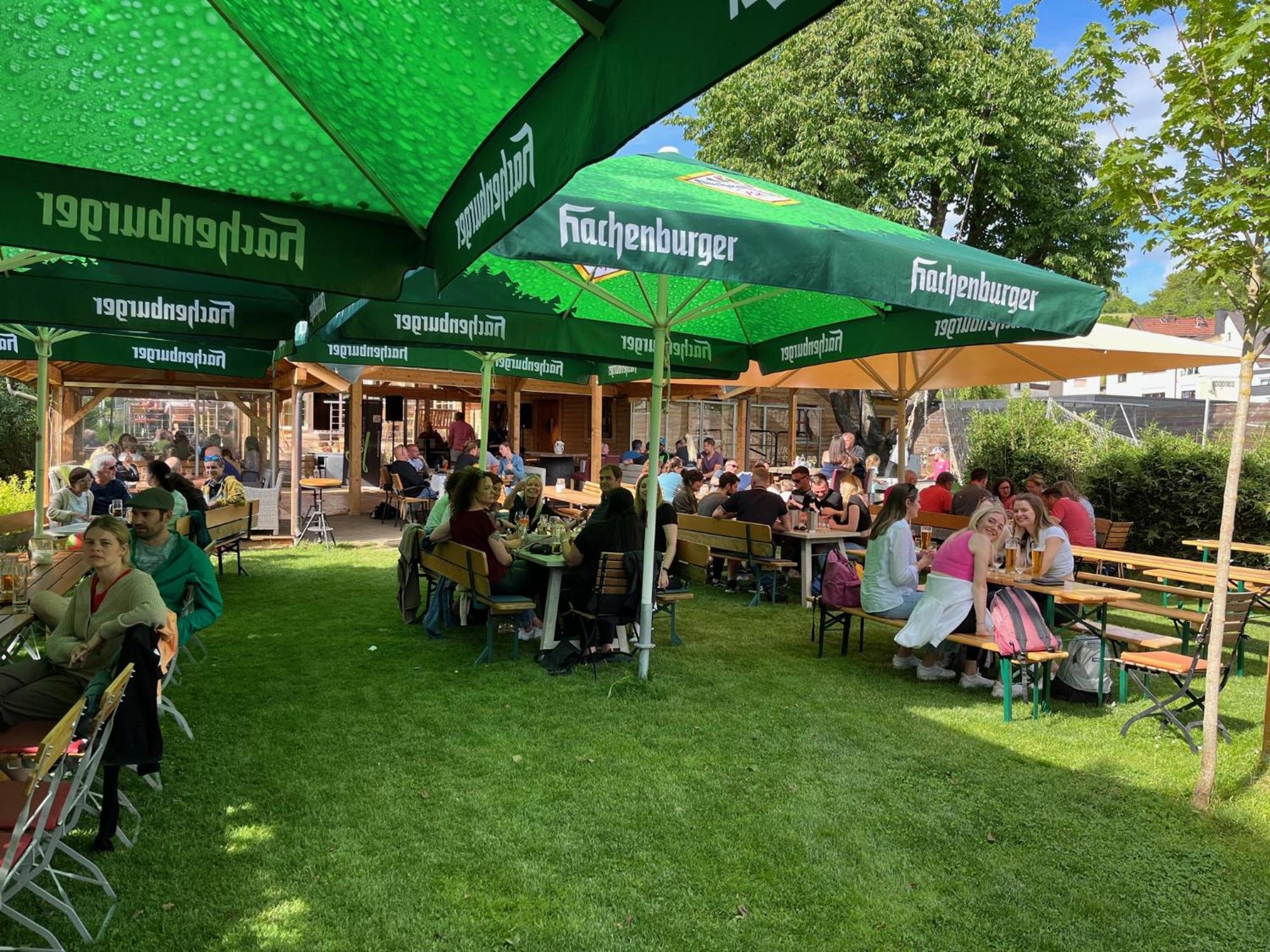 Carolinger Huettendorf Weyer Bagian luar foto